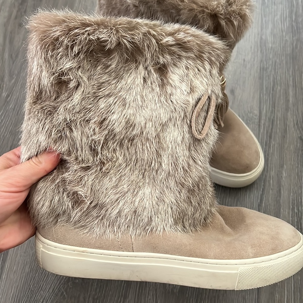 Tory Burch fur shoes. Size 6M - Picture 4 of 8